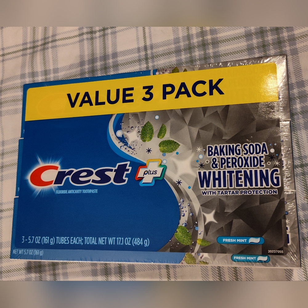 NEW! Crest Whitening Toothpaste (3pk)